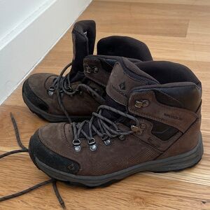 Vasque Dark Brown Outdoor Boots